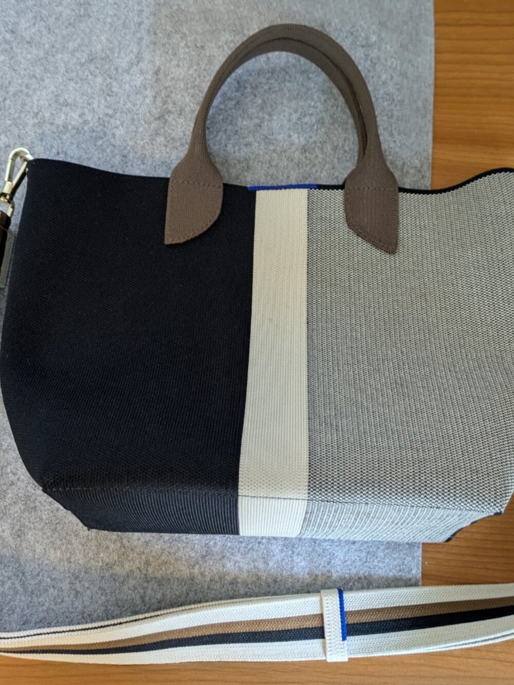 Rothy's Petite Lightweight Tote with Crossbody Strap - Picture 2 of 8